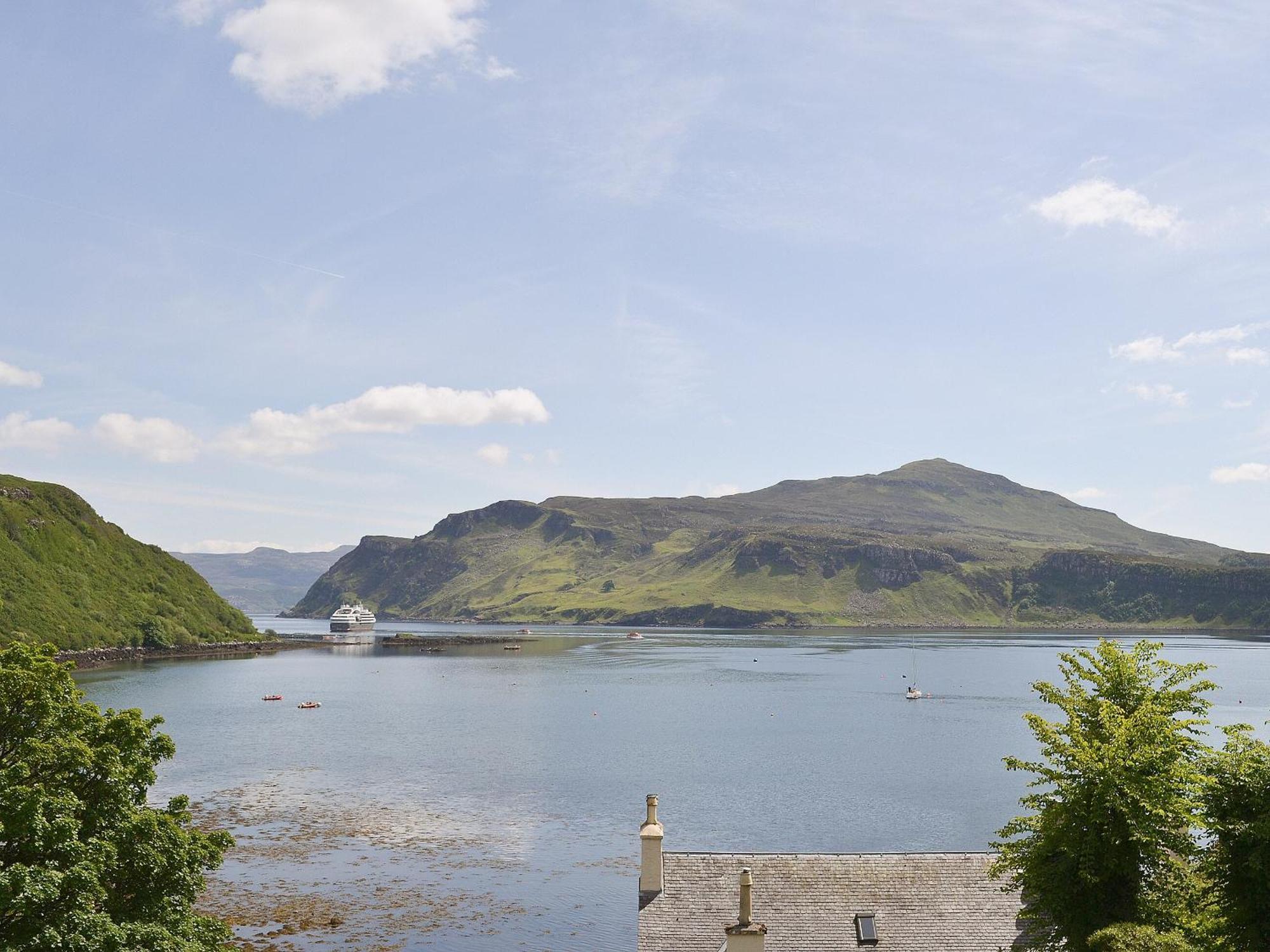 Villa Cornucopia à Portree Extérieur photo